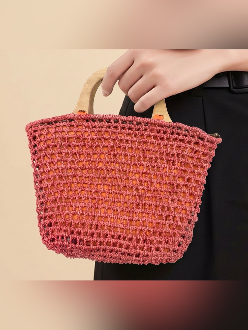 Woven Straw Tote Natural Wood Handles Bright Pink Orange Lining GUC